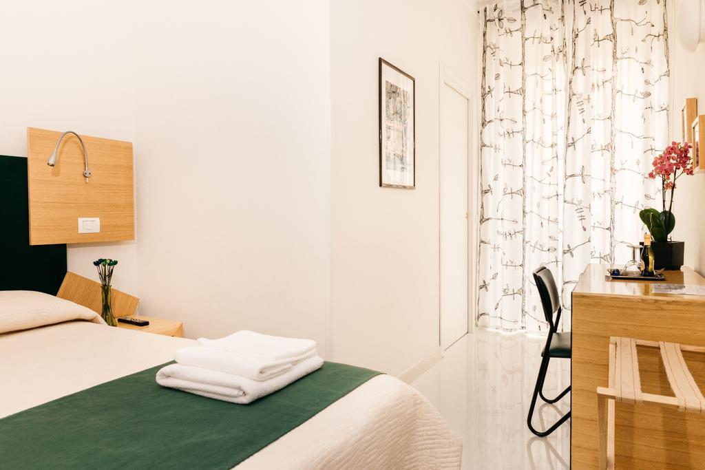 Adriano Augusto Bed and Breakfast Ρώμη Δωμάτιο φωτογραφία
